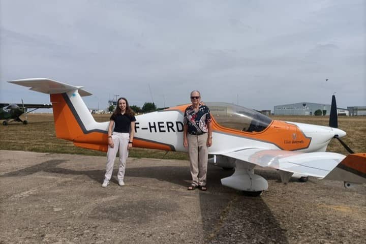 Diane, femme pilote à l'aéroclub Jean Bertin